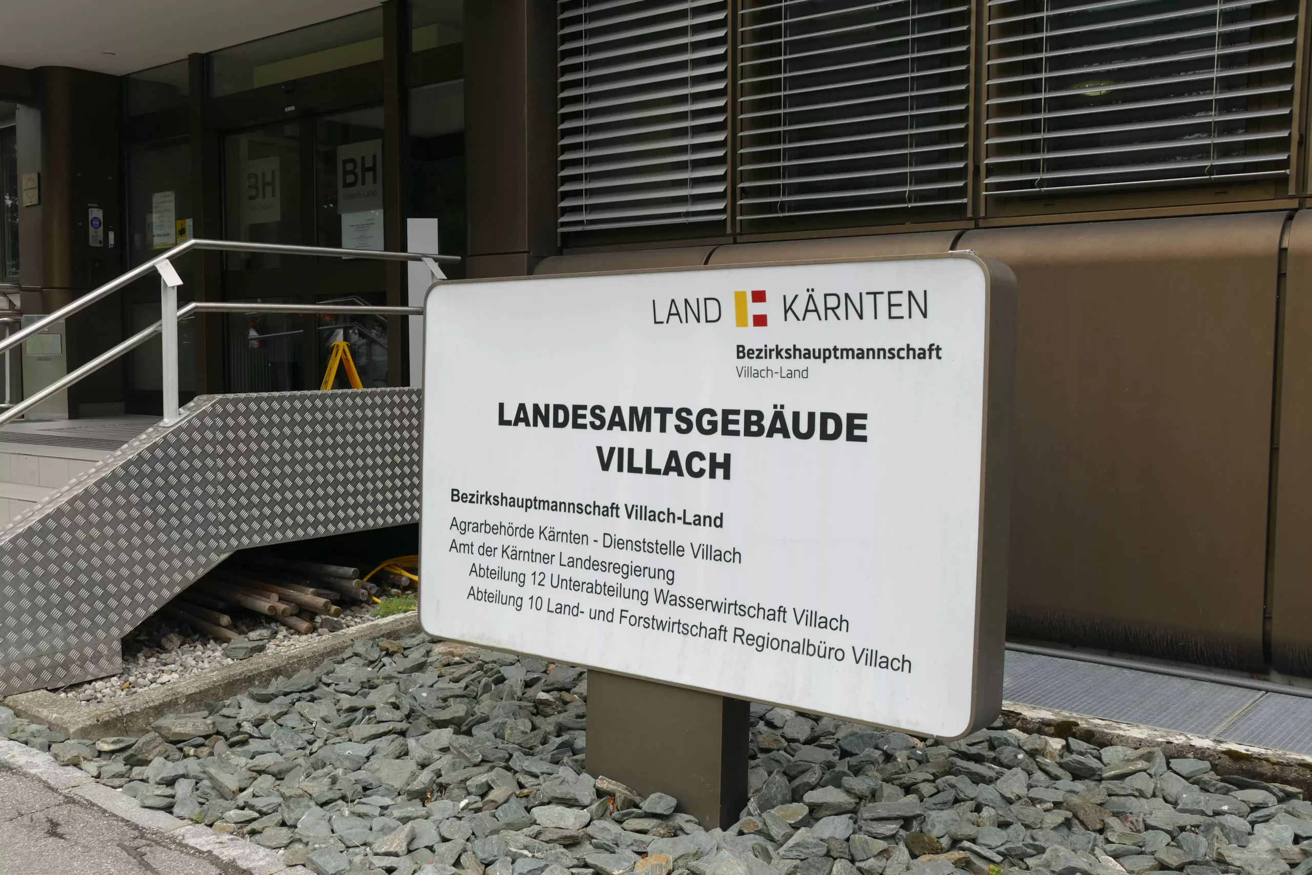Symbolfoto zu einem Beitrag von 5min.at: Die Bezirkshauptmannschaft Villach-Land