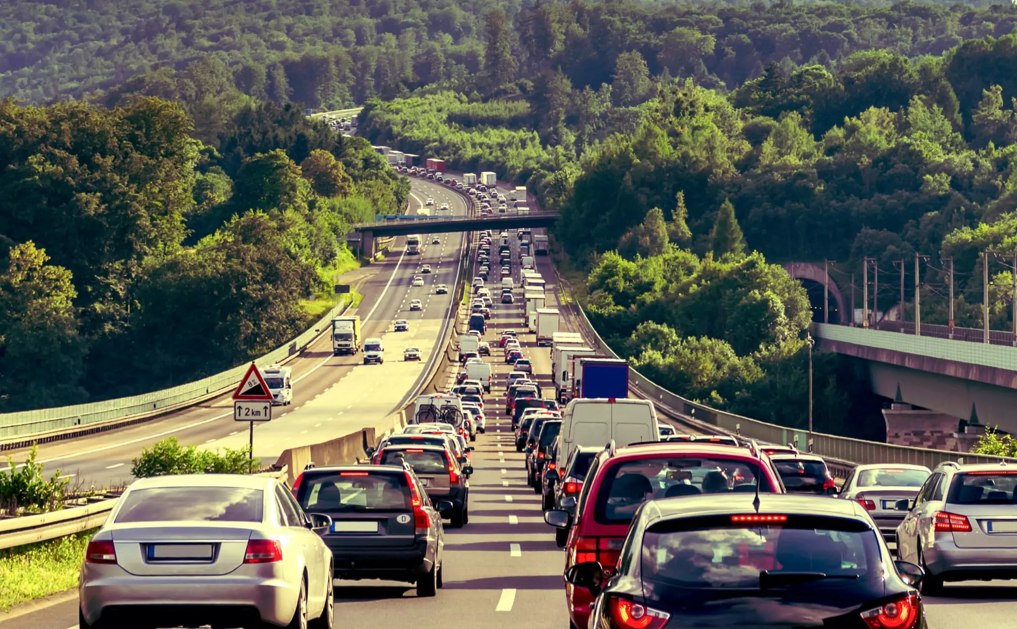Foto zu einem Beitrag von 5min.at: Stau auf der Straße.