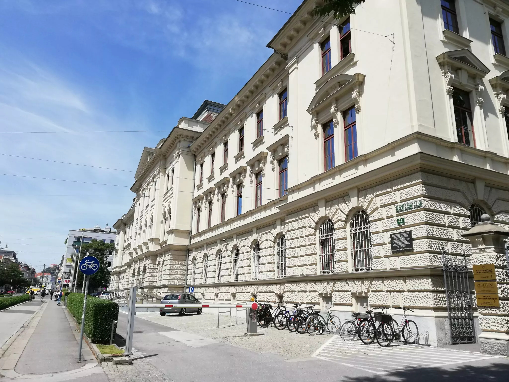 Symbolfoto zu einem Beitrag von 5min.at: Das Landesgericht in Graz