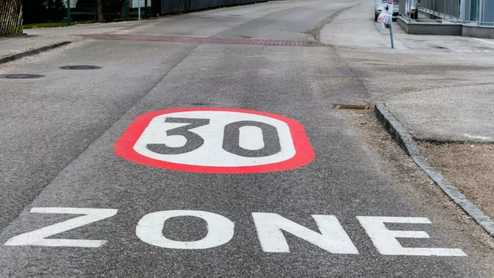 Symbolfoto zu einem Beitrag von 5min.at: Eine 30er Zone