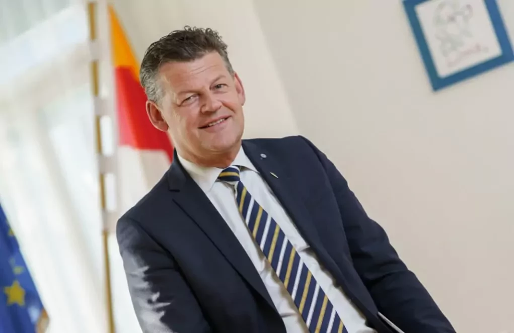 Symbolfoto zu einem Beitrag von 5min.at: Portait von Bürgermeister Christian Scheider von Klagenfurt