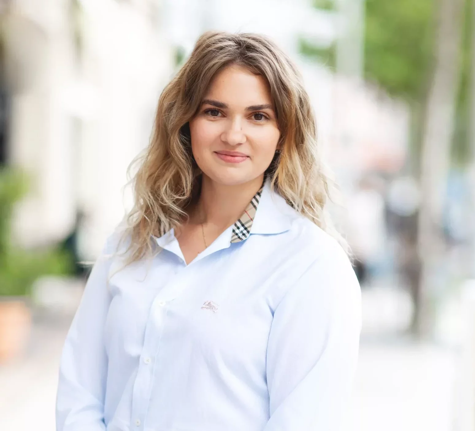 Teamfoto von 5min.at: Julia Waldhauser ist f&uuml;r die Online-Redaktion Graz t&auml;tig.