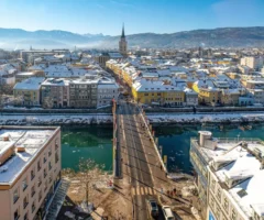 Symbolfoto zu einem Beitrag von 5min.at: schneebedecktes Villach