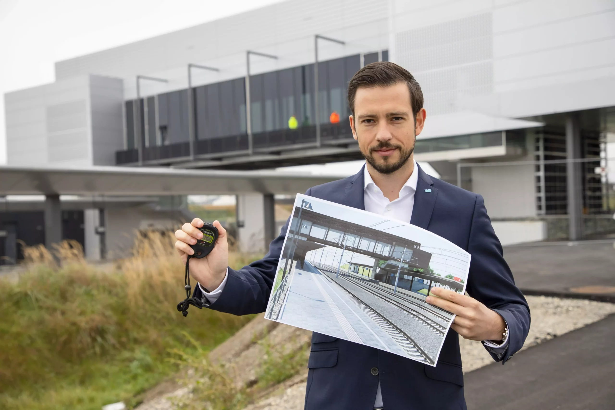 Das Foto auf 5min.at zeigt Verkehrslandesrat Sebastian Schuschnig.