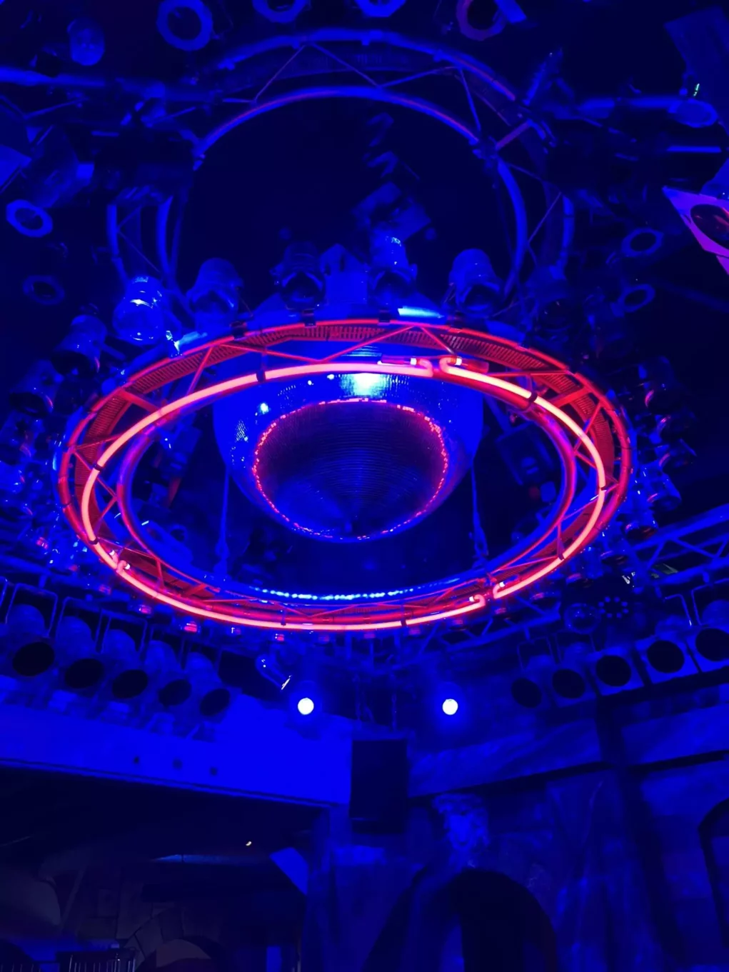 Foto auf 5min.at: Auf dem Foto ist die Inneneinrichtung der Bar "Tenne" in Bad Gleichenberg zu sehen.