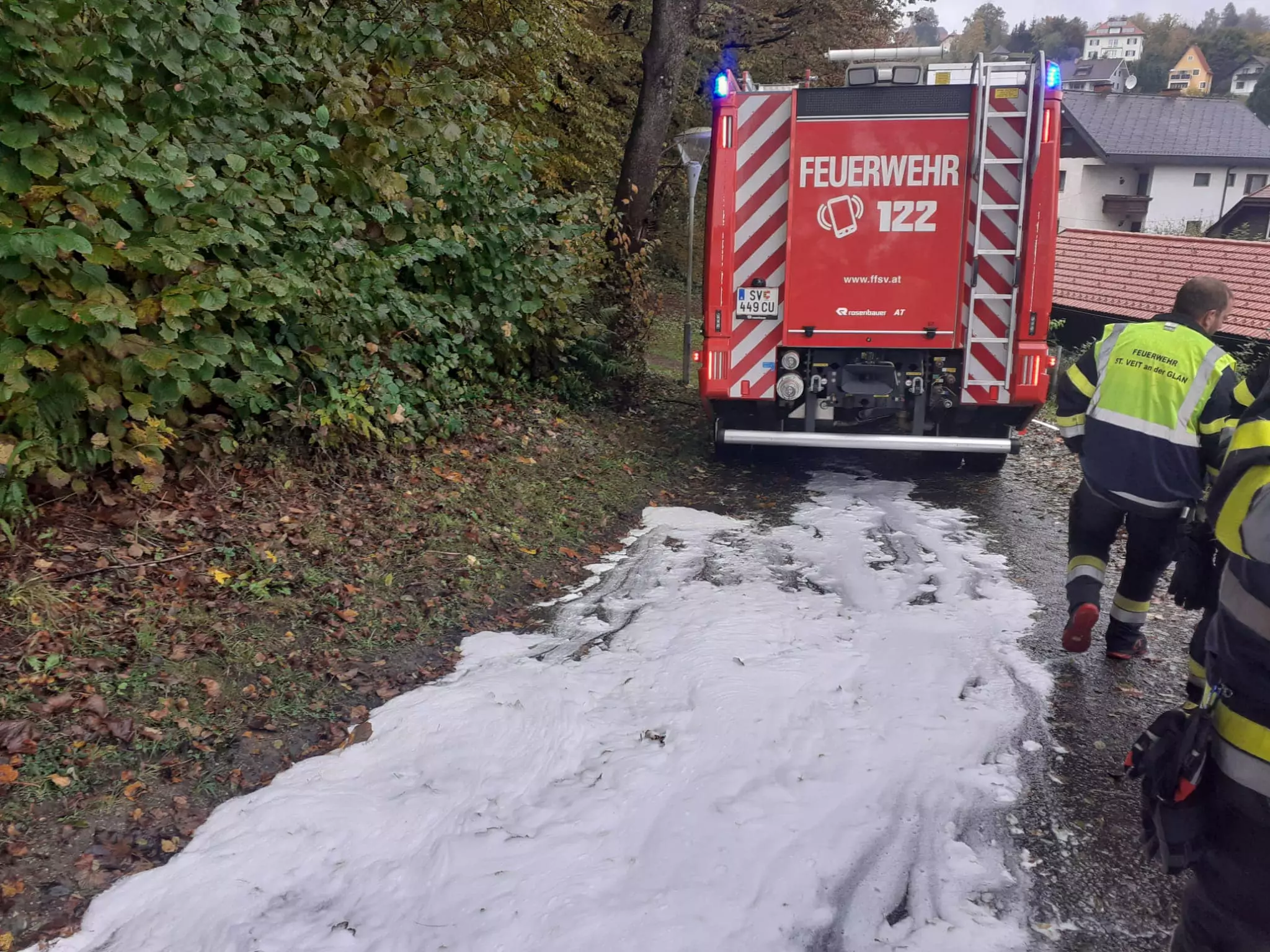 Gasaustritt! Baustelle und umliegende Wohnungen evakuiert