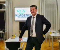 Foto auf 5min.at zeigt Klagenfurts B&uuml;rgermeister Christian Scheider.