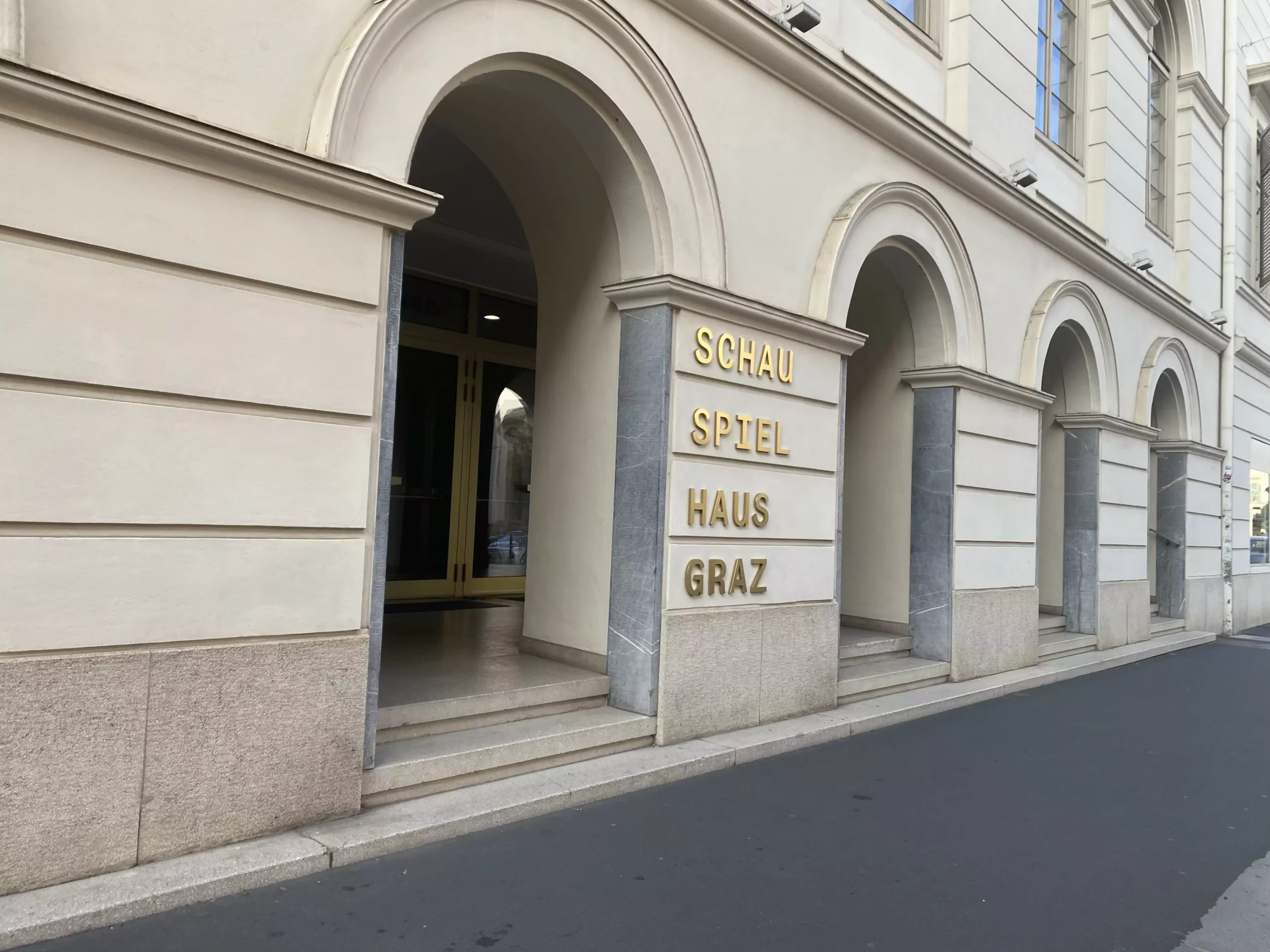 Foto auf 5min.at zeigt das Schauspielhaus Graz.