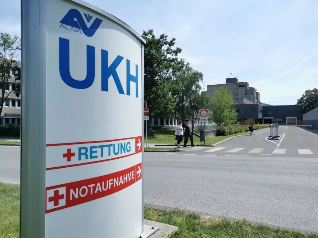 Symbolfoto von 5min.at: Unfallkrankenhaus in Graz.