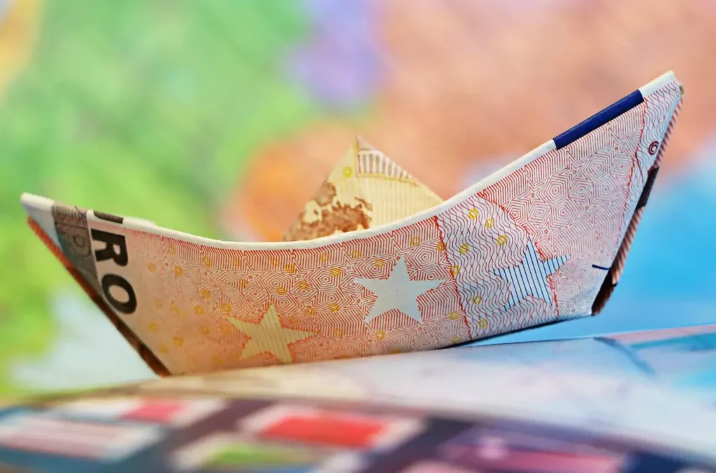 Foto auf 5min.at zeigt Euro-Geld-Scheine.