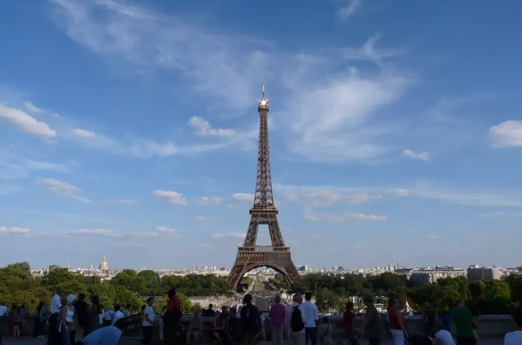 Anna Rettl und Paul Spendier gewinnen Kunst-Stipendium in Paris