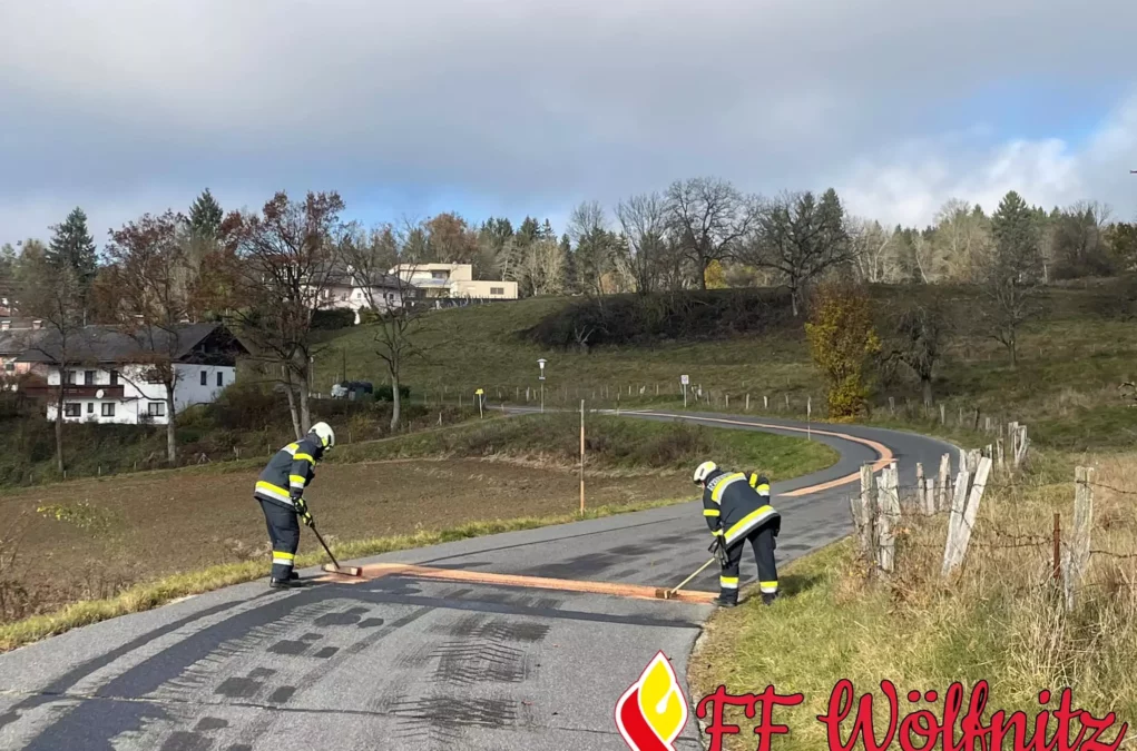 Einen Kilometer lange Dieselspur forderte die Feuerwehr