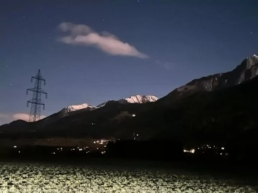 Bild auf 5min.at zeigt ein Brandgeschehen in Reisach, Gemeinde Kirchbach im Gailtal.