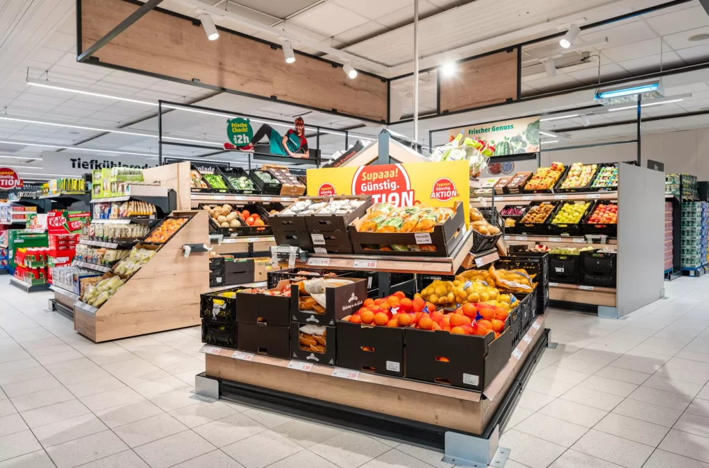 Das Bild auf 5min.at zeigt die Räumlichkeiten eines Penny-Supermarktes.