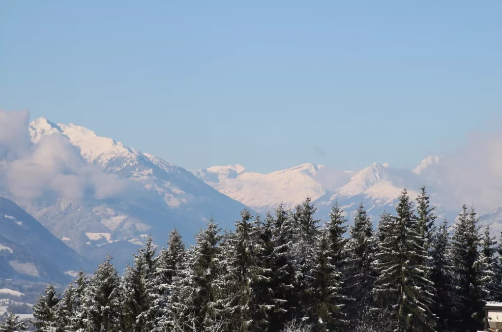 Foto auf 5min.at zeigt die verschneite Landschaft in Oberkärnten.