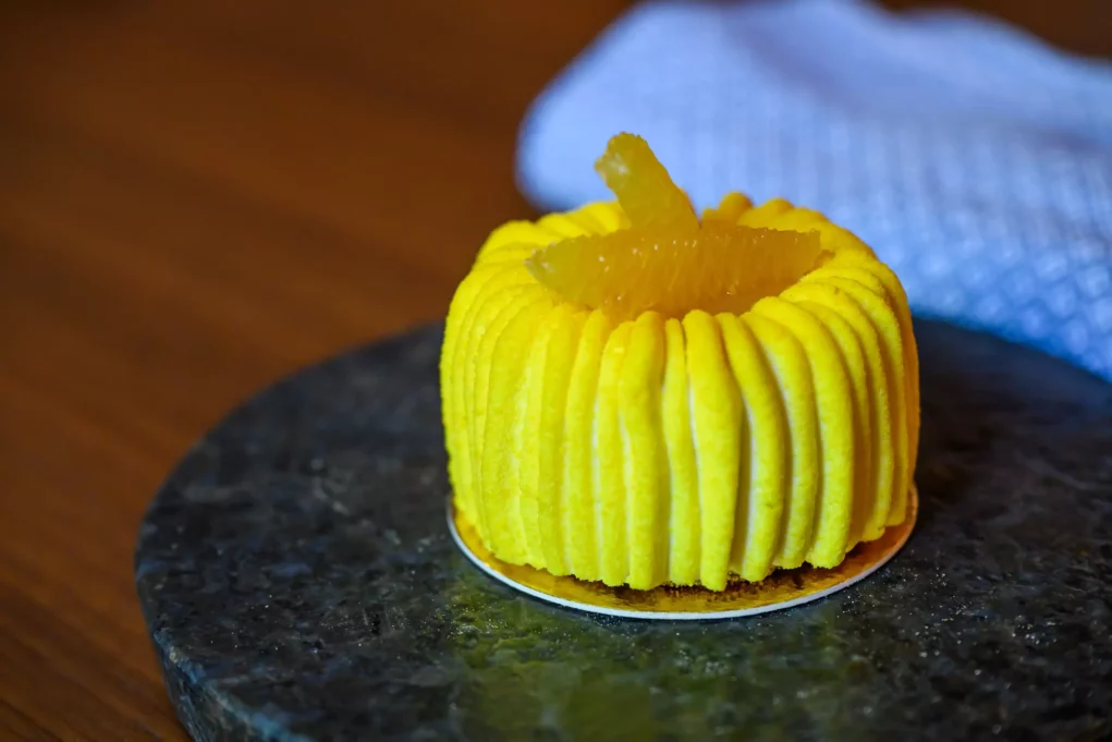 Bild auf 5min.at zeigt ein Zitrus-Sauerrahm-Törtchen.