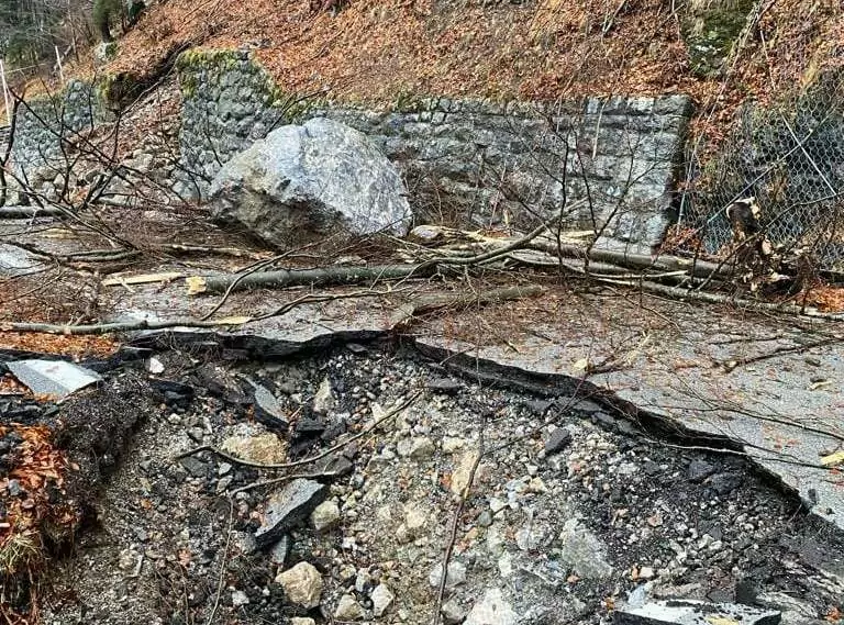 Foto in Beitrag von 5min.at: Zu sehen sind die dramatischen Zustände am Plöckenpass