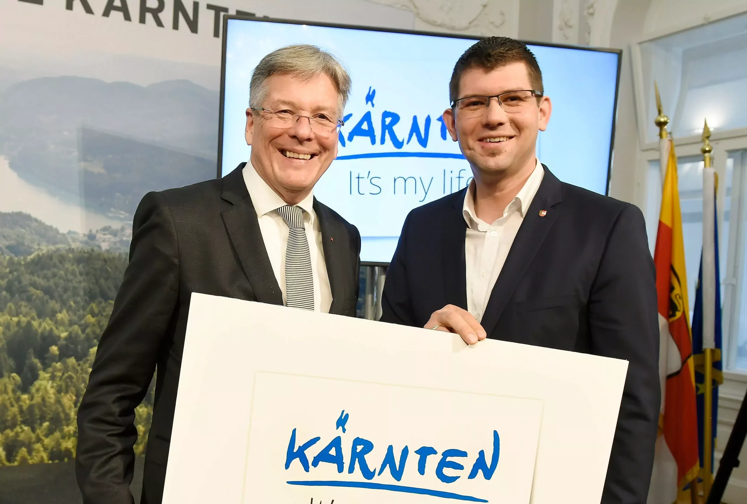 Ein Bild auf 5min.at zeigt Landeshauptmann Peter Kaiser und Landeshauptmann-Stellvertreter Martin Gruber.