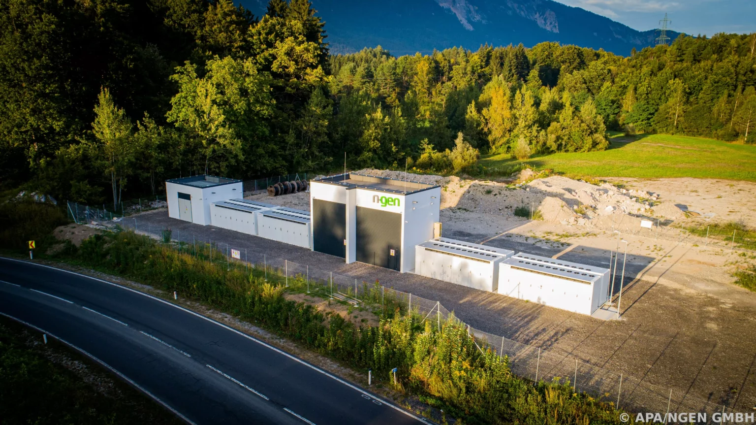 Erster Tesla-Batteriespeicher Österreichs in Arnoldstein errichtet