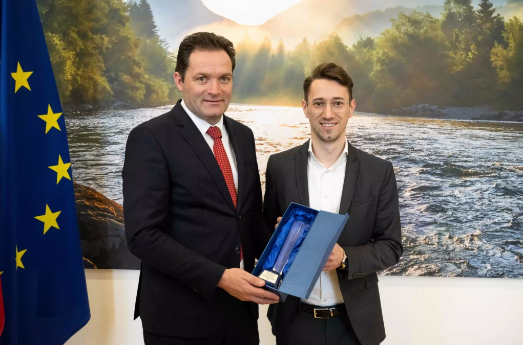 Das Bild auf 5min.at zeigt: Landwirtschaftsminister Norbert Totschnig und Christoph Frierss.