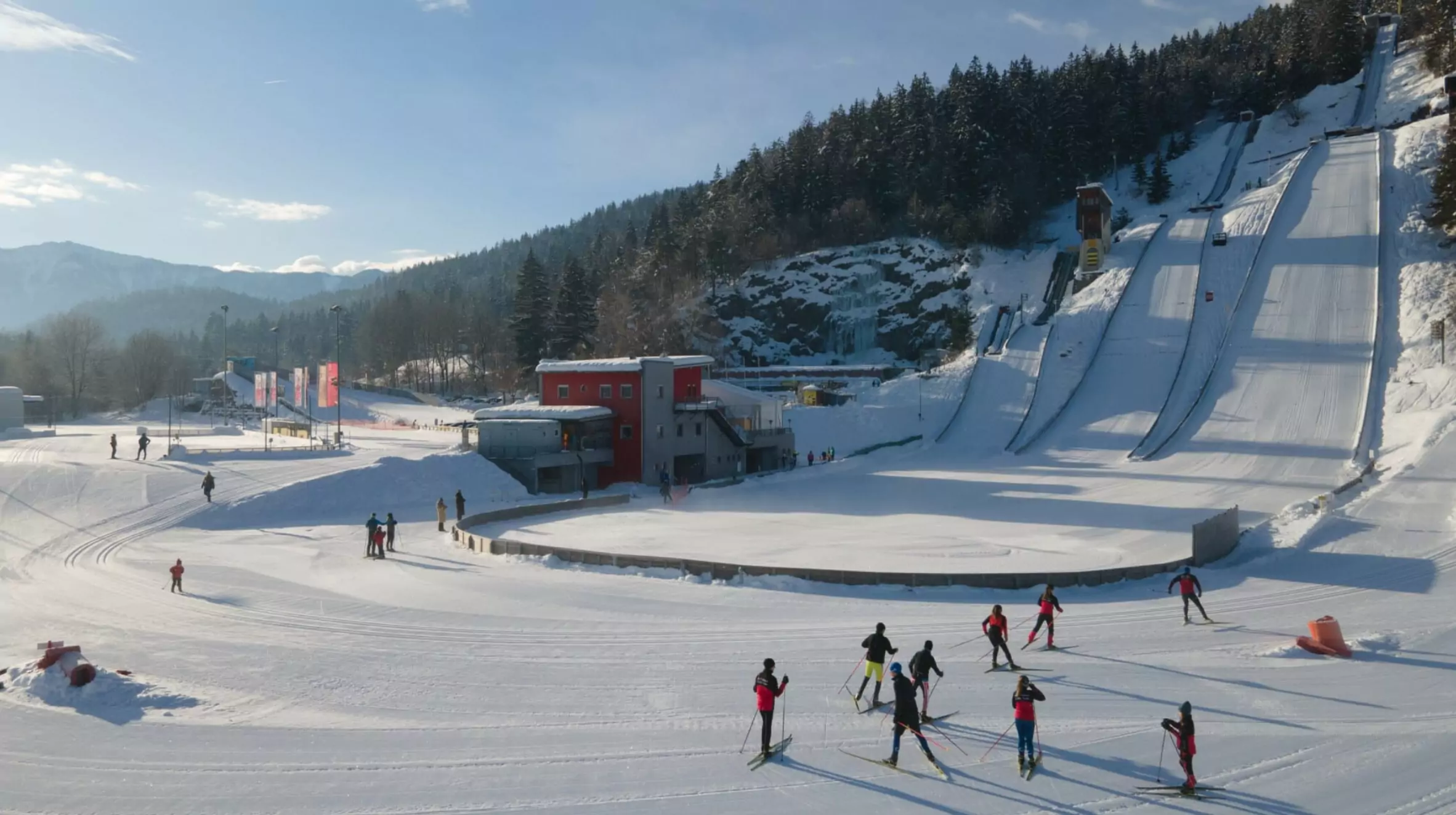 Ein Bild auf 5min.at zeigt die Villacher Alpenarena im Winter