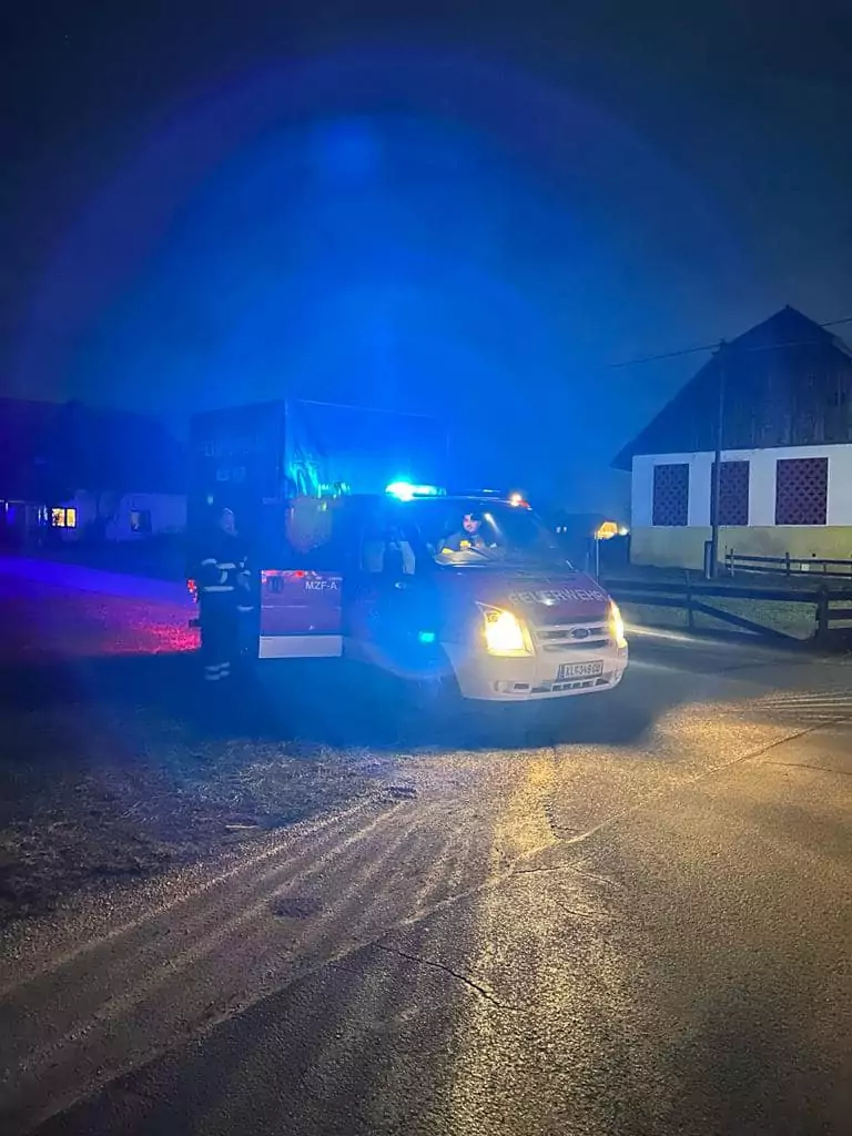 Bild auf 5min.at zeigt ein Feuerwehrauto.
