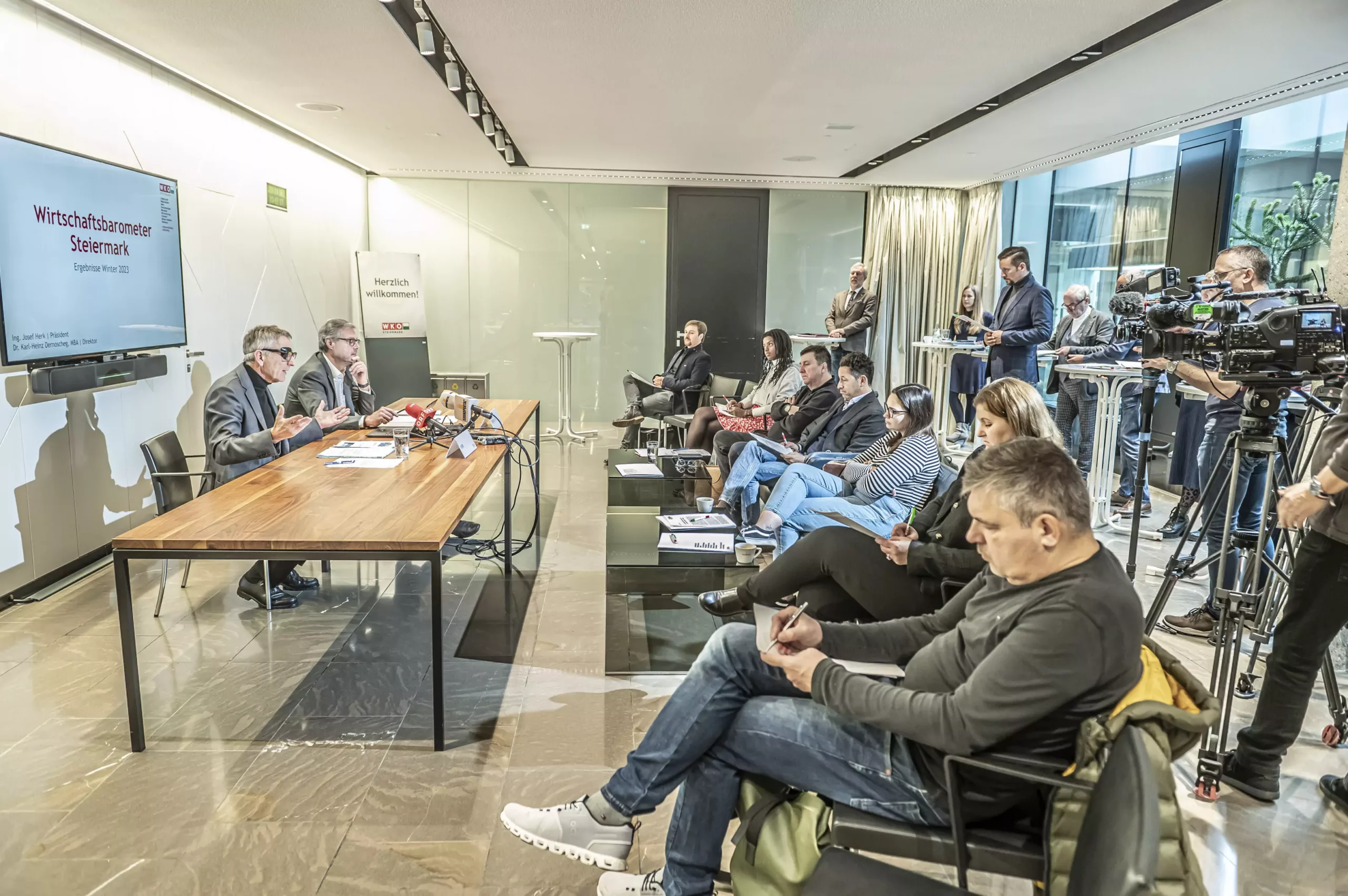 Wirtschaftsklima bleibt zum Jahresende äußerst frostig