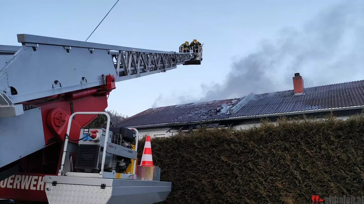 Großeinsatz bei Brand: Familie steht nun ohne Haus da