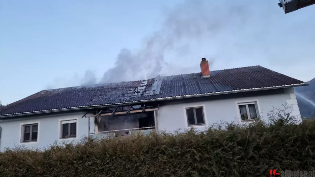 Großeinsatz bei Brand: Familie steht nun ohne Haus da