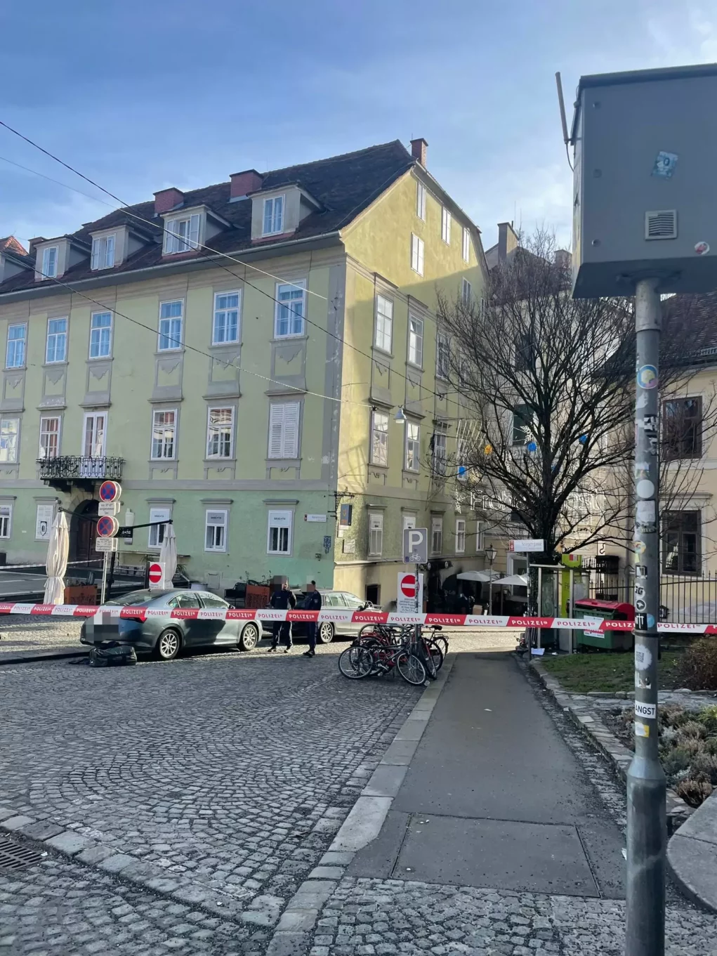 Bild auf 5min.at, zeigt ein Grazer Lokal von au&szlig;en. Ein Brand war dort ausgebrochen.