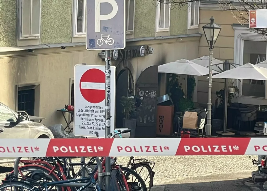 Bild auf 5min.at, zeigt ein Grazer Lokal von au&szlig;en. Ein Brand war dort ausgebrochen.