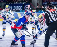 Ein Bild auf 5min.at zeigt das VSV-Match gegen HC TIWAG Innsbruck.