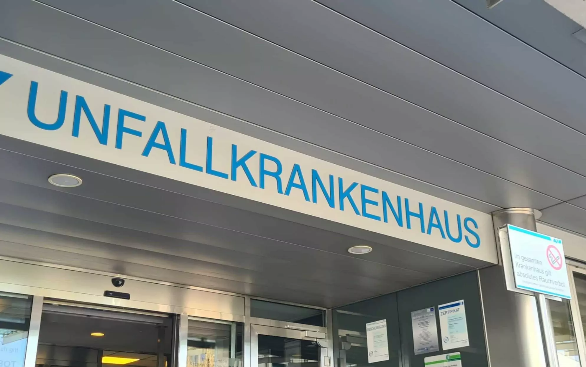 Ein Bild auf 5min.at zeigt das Unfallkrankenhaus in Klagenfurt.
