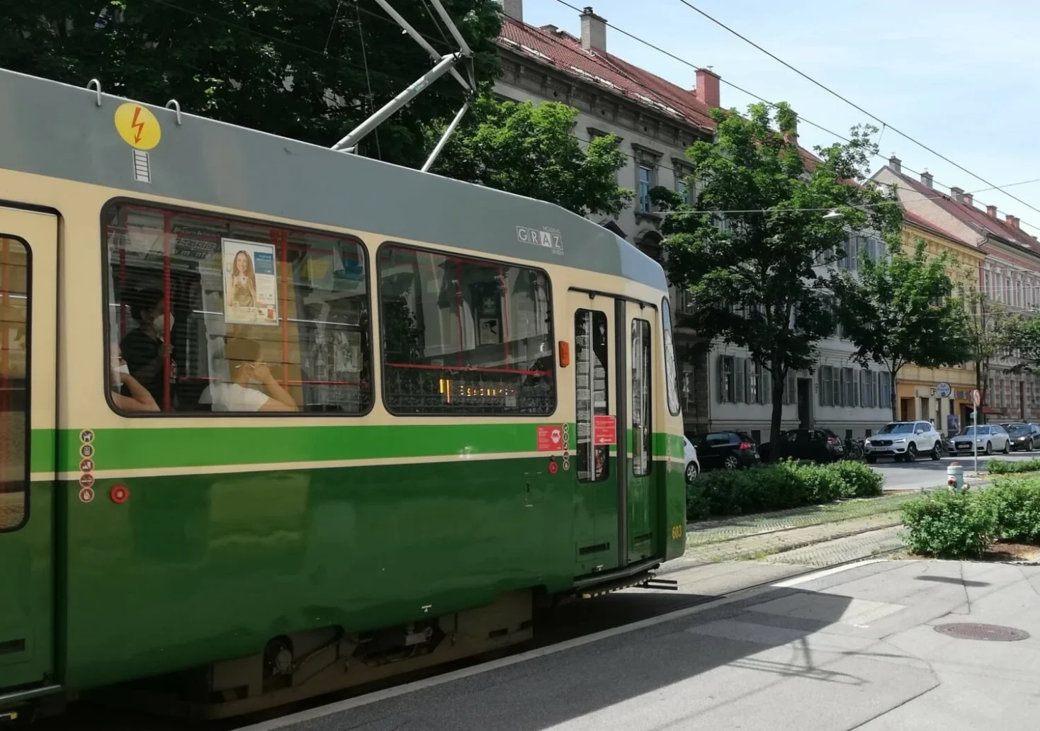 Das Bild auf 5min.at zeigt eine Straßenbahn in Graz