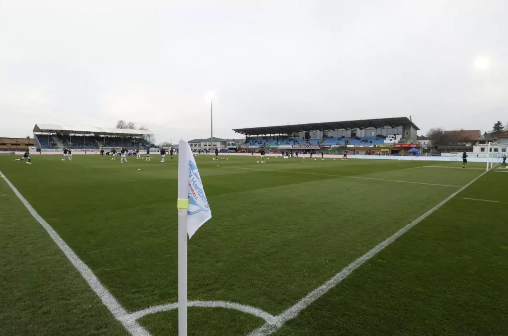 Foto auf 5min.at zeigt die Profertil Arena in Hartberg von innen.
