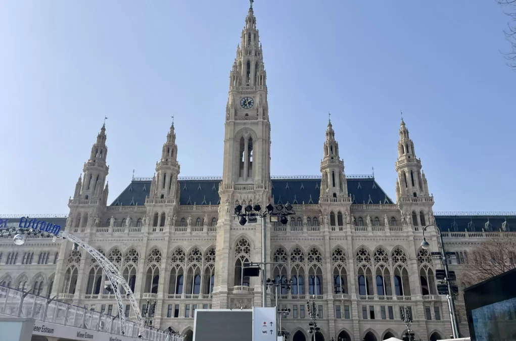 Bild auf 5min.at zeigt das Rathaus in Wien.