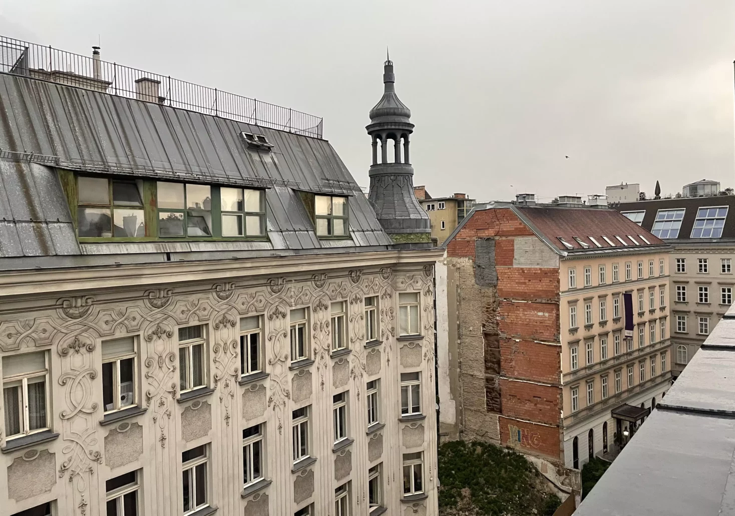 Foto auf 5min.at zeigt die bew&ouml;lkte Wiener Innenstadt