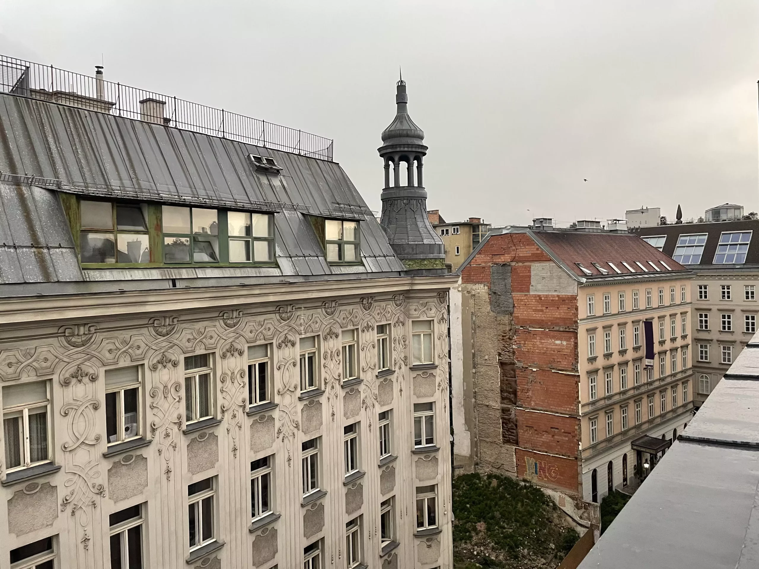 Foto auf 5min.at zeigt die bewölkte Wiener Innenstadt