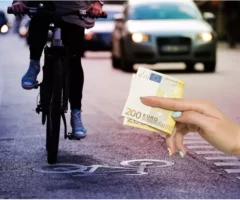 Das Bild auf 5min.at zeigt Verkehr und Geld.