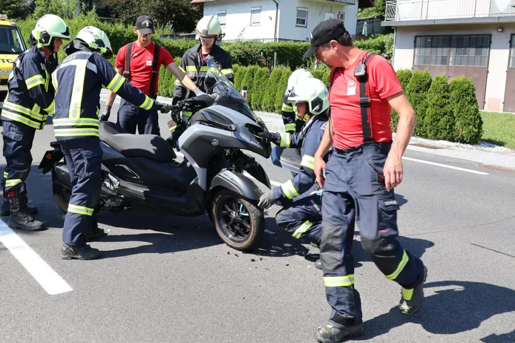 Foto auf 5min.at zeigt einen Motorradunfall