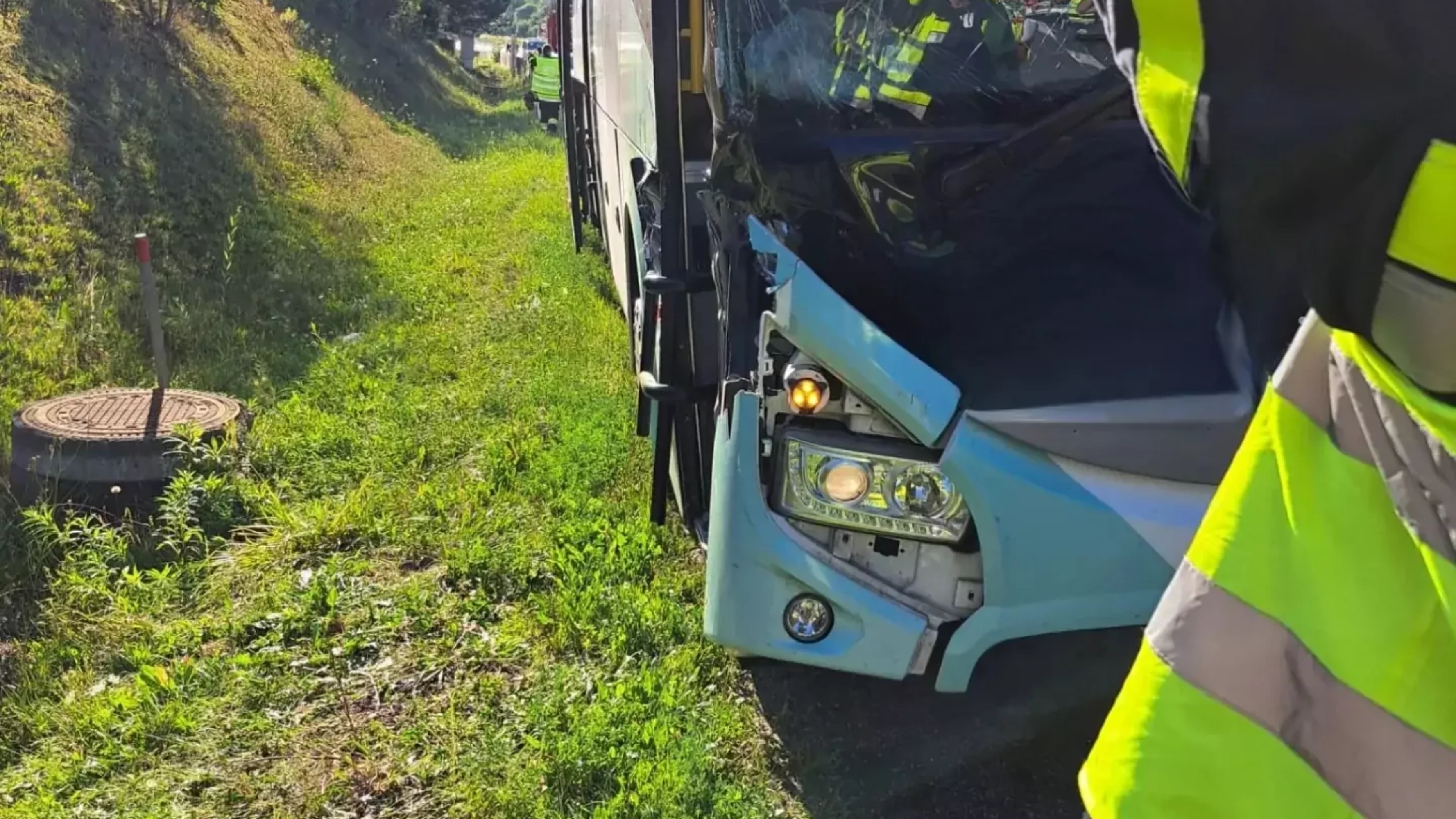 Das Bild auf 5min.at zeigt einen LKW nach einem Unfall.