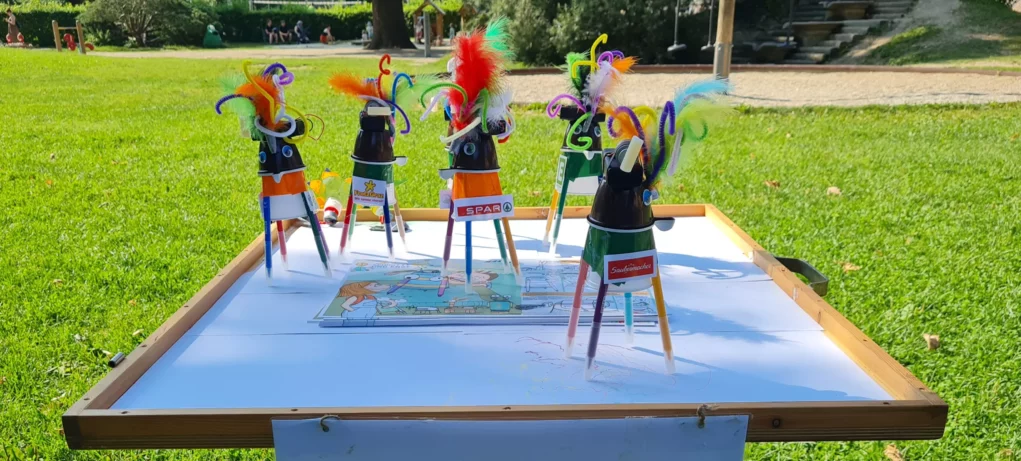 Im August 2024 besuchen „Schrotty und Engy“ Grazer Parks und ermöglichen Kindern aus diversen Altmaterialien etwas Neues zu bauen und dabei Ressourcenschonung auf kreative Art kennen zu lernen und wir zeigen den Kindern auch was (erneuerbare) Energie ist und wie diese genau funktioniert.