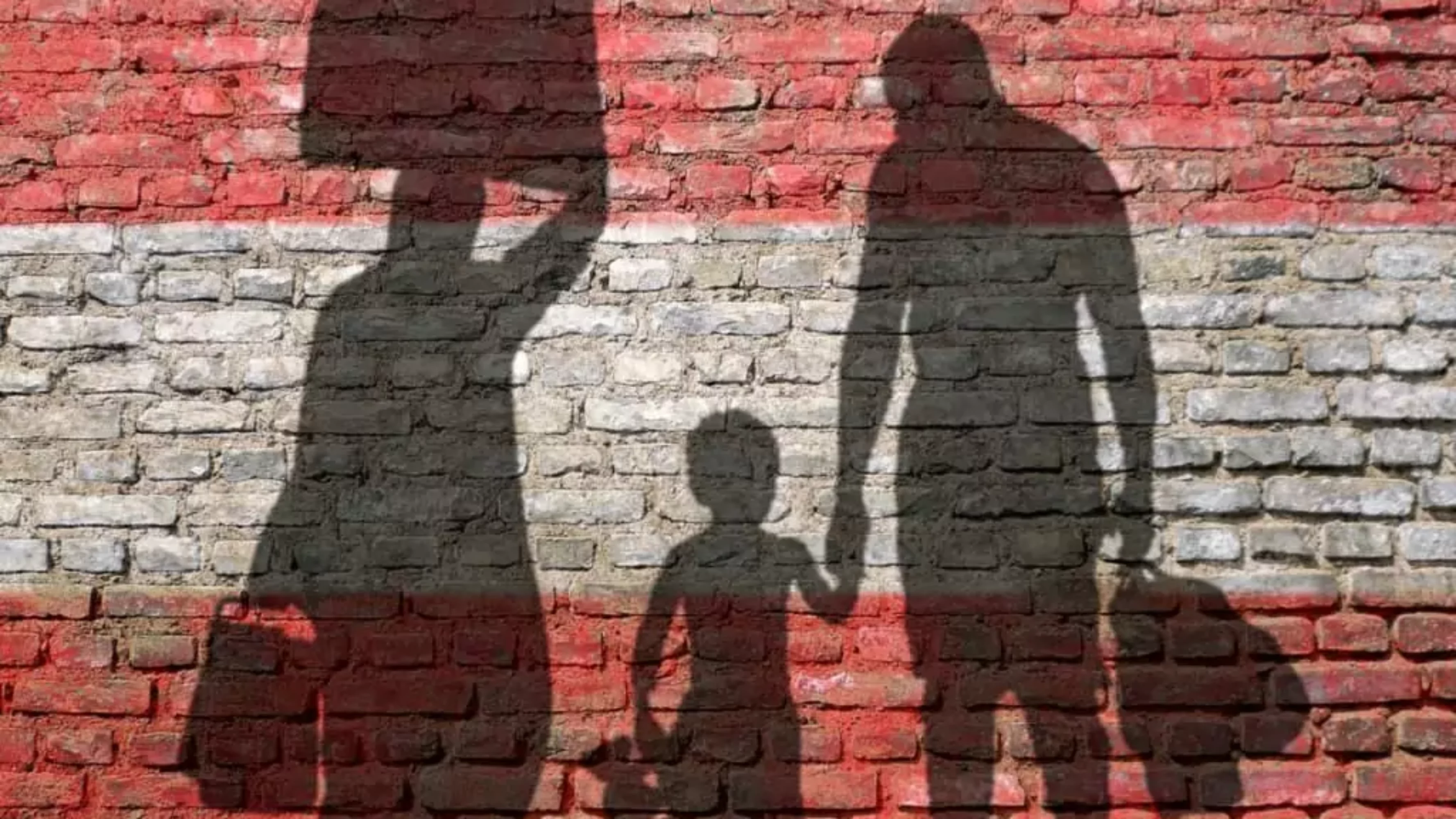 Bild auf 5min.at zeigt den Schatten einer Familie.