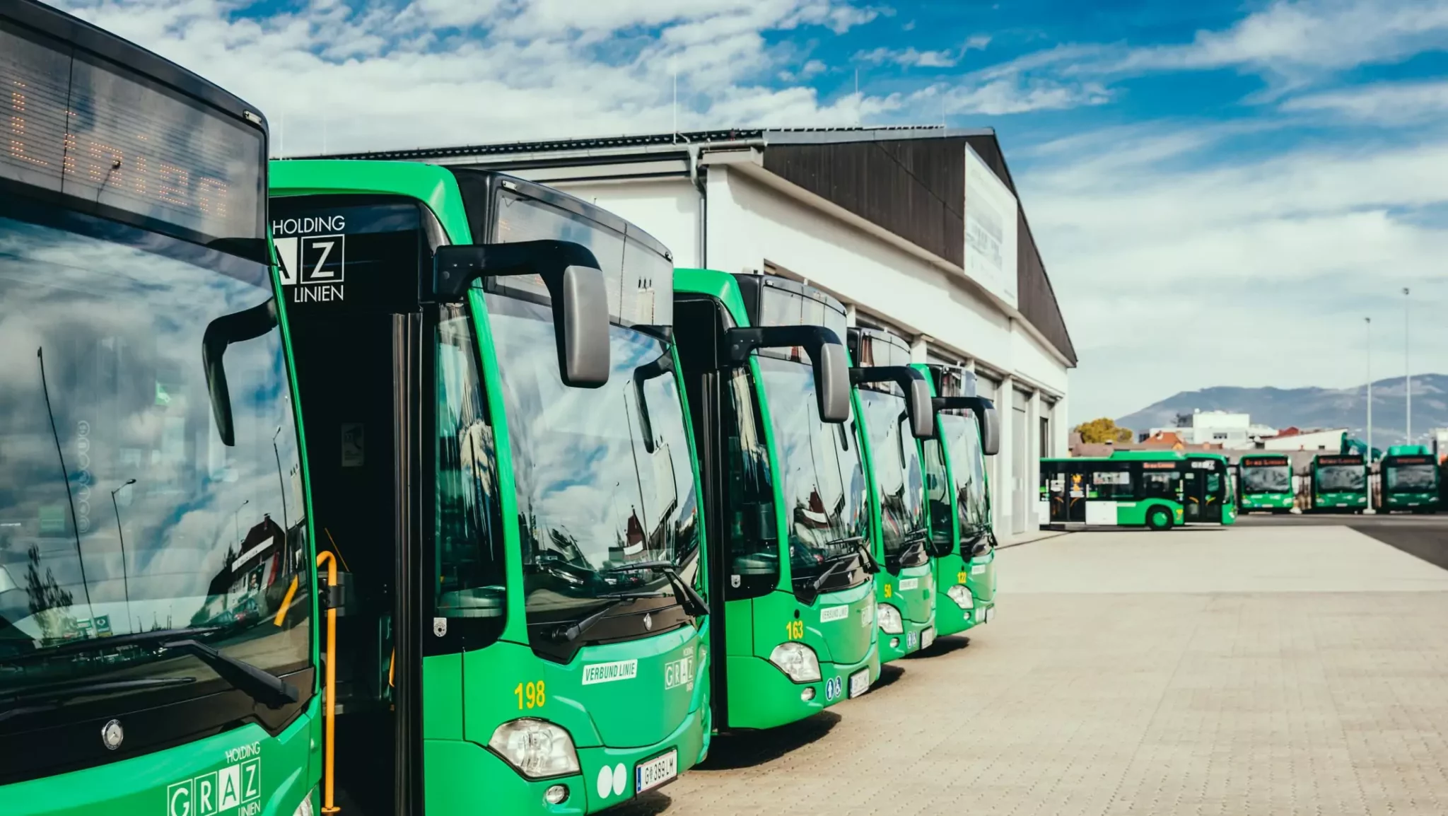 Das Bild auf 5min.at zeigt Busse der Holding Graz.