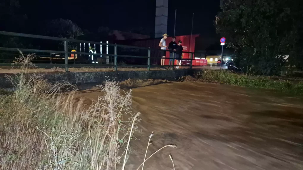 Bild auf 5min.at zeigt die Überschwemmung im Bezirk Hollabrunn.