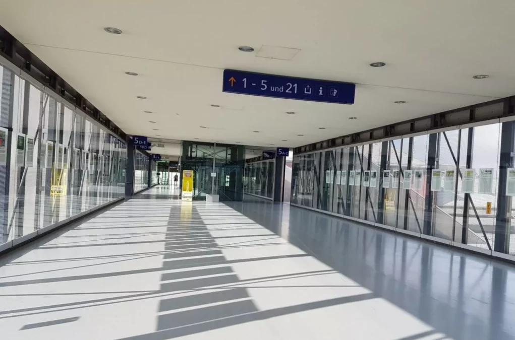 Ein Bild auf 5min.at zeigt den Hauptbahnhof in Klagenfurt.