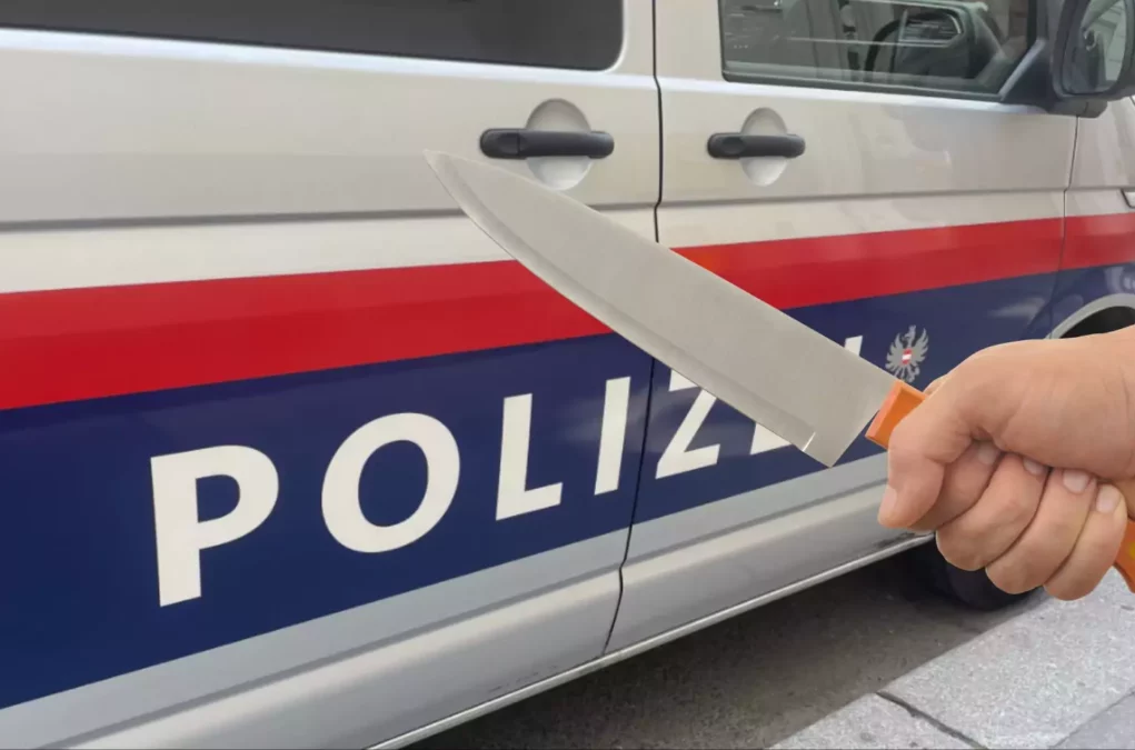 Das Bild auf 5min.at zeigt ein Polizeiauto und ein Messer