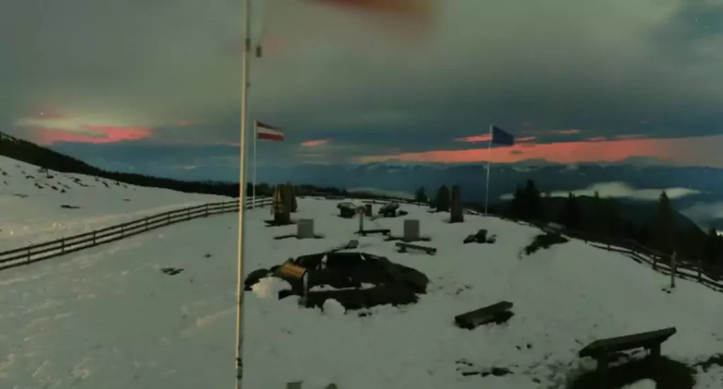 Foto in Beitrag von 5min.at: Zu sehen sind die Polarlichter von der Rosstratte aus.