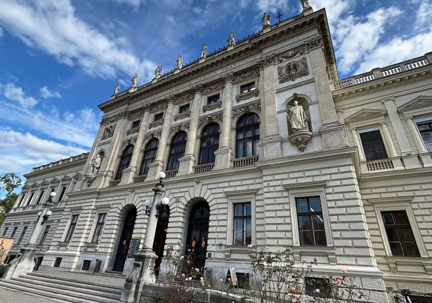 Ein Bild auf 5min.at zeigt die Universit&auml;t Graz