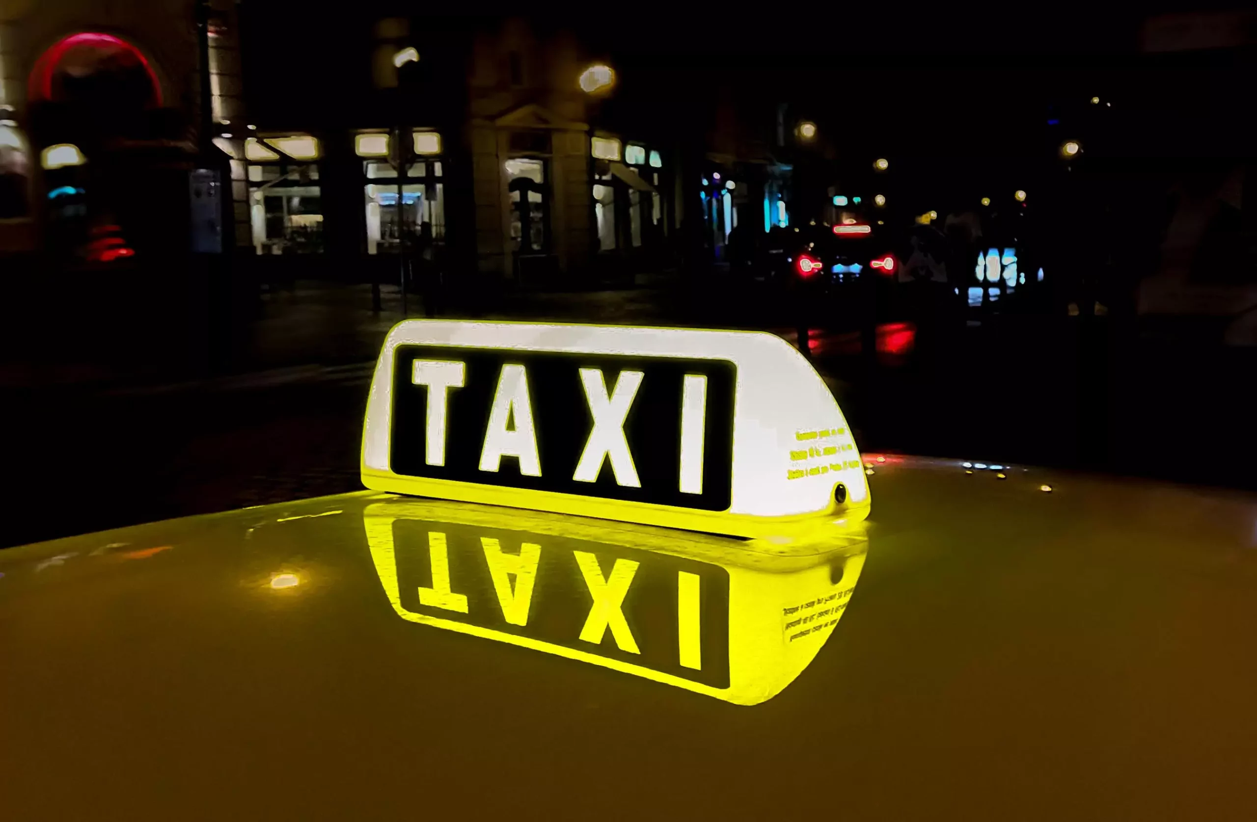 Bild auf 5min.at zeigt ein Taxi.
